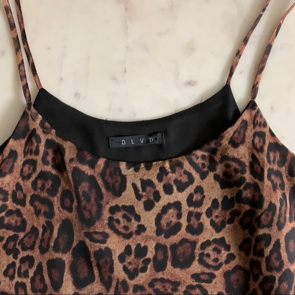 BLVD leopard print cropped camisole tank top - Picture 2 of 3
